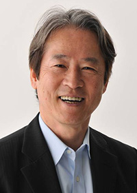 辺　真一
