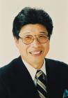 増岡　弘