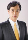 加茂谷　慎治