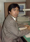 村林　俊行