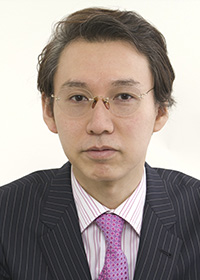 門倉　貴史
